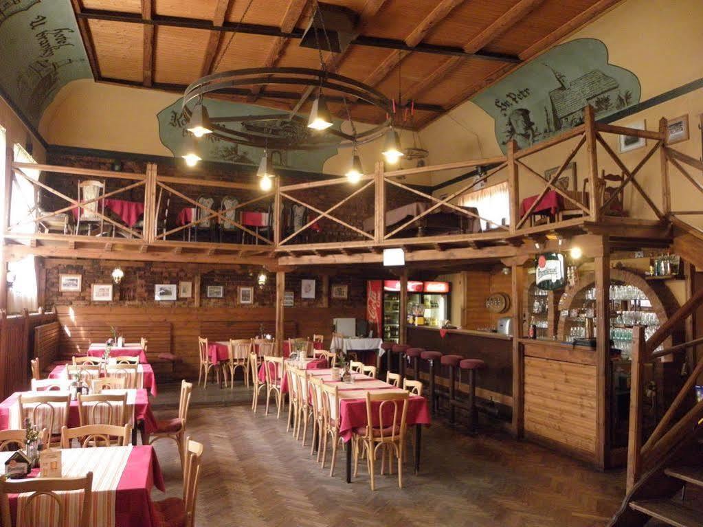 Hotel U Branky Stříbro Dış mekan fotoğraf