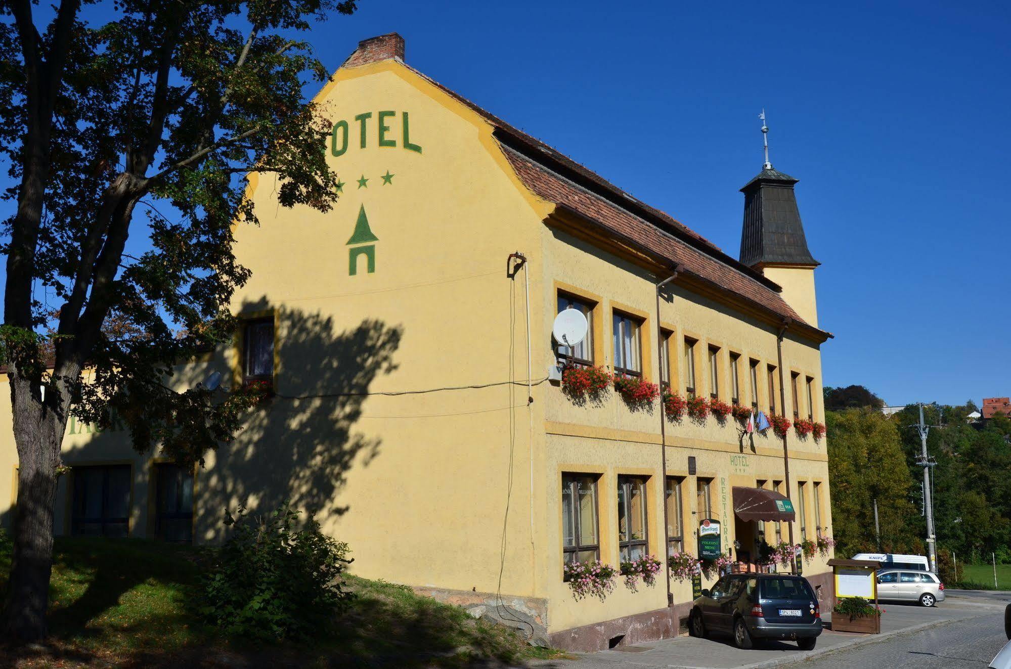 Hotel U Branky Stříbro Dış mekan fotoğraf